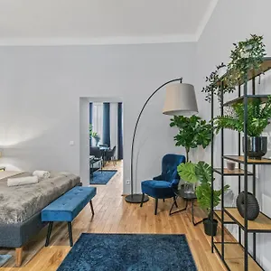 Balcony Apartment, 4 Min To U3 Zipperer Strasse Vienna