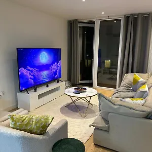 https://riverside-luxurious-apartment.brighton-hotels-england.com